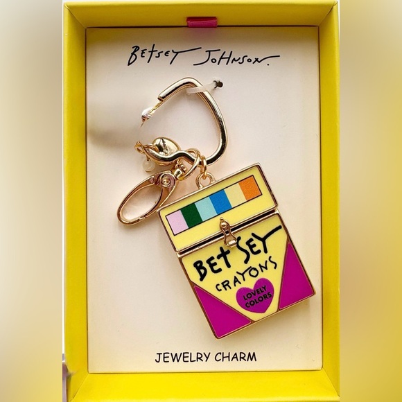 BETSEY JOHNSON Opening Metal Crayon Colors Box Bag/Purse Charm Keychain NEW NWT - Picture 2 of 8